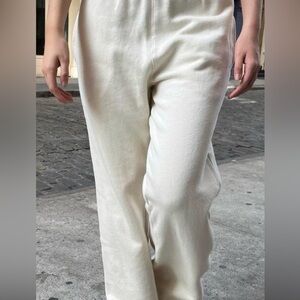 Cozy Brandy Melville Wide Leg Yoga Crème Color Sweatpants